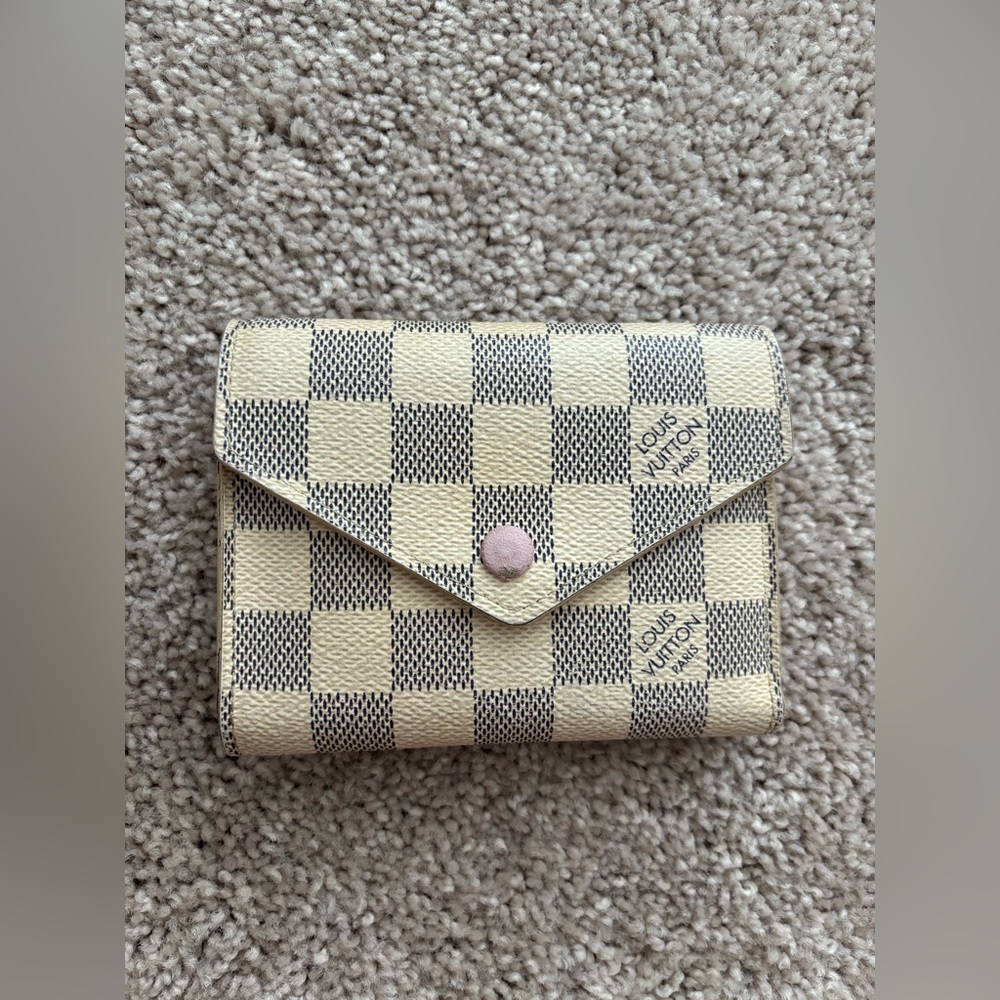 Louis Vuitton, Damier Azur, Victorine Wallet Pink
